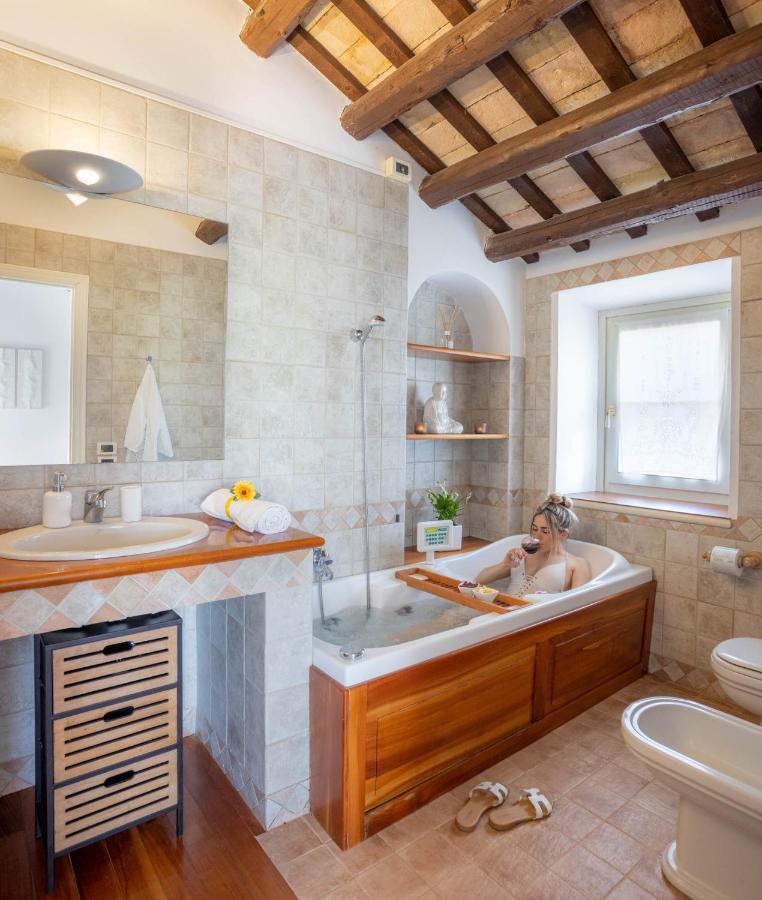 Rustico Villa Lemarche B&B المظهر الخارجي الصورة