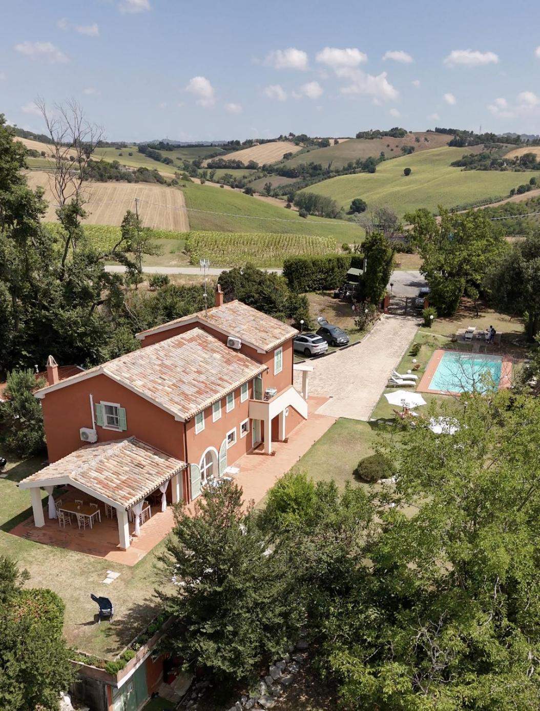 Rustico Villa Lemarche B&B المظهر الخارجي الصورة